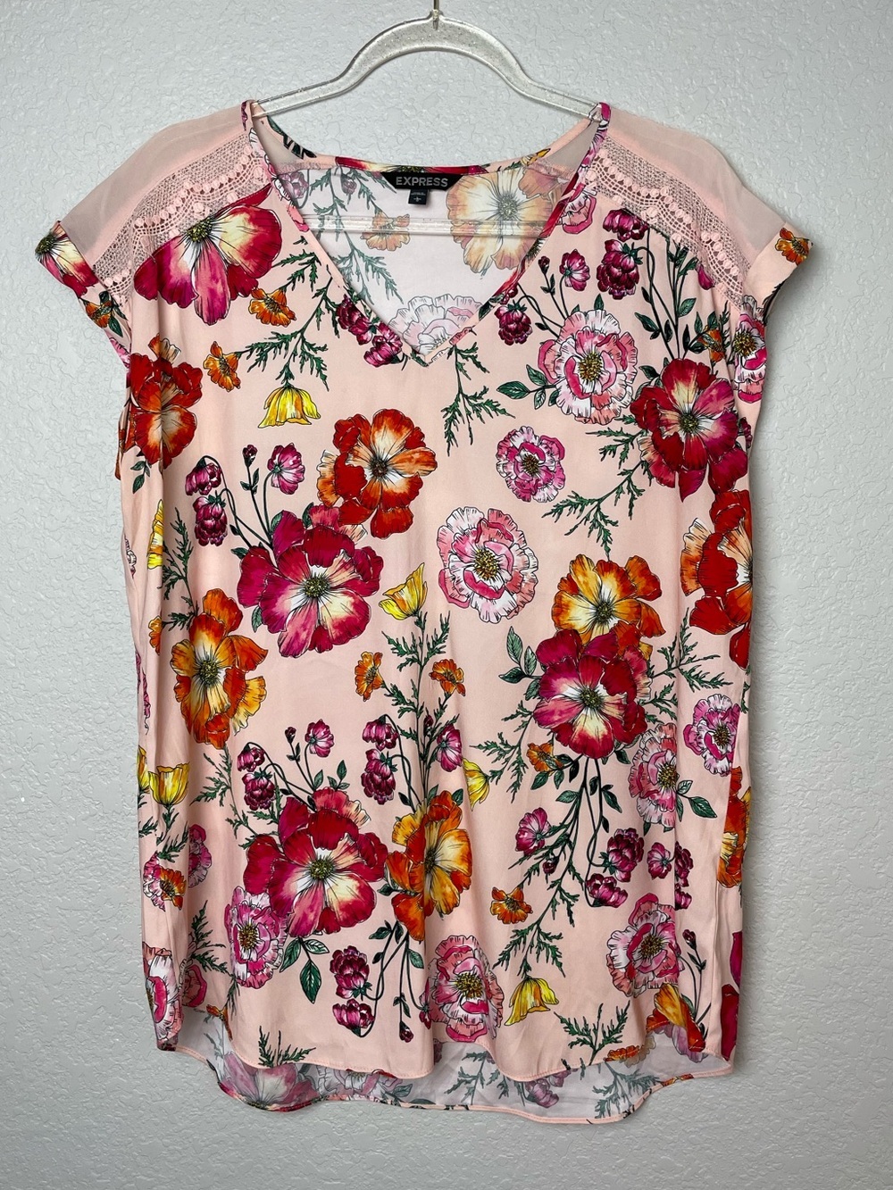 Express Pink Floral Lace-Trim V-Neck Cap Sleeve Blouse Size L